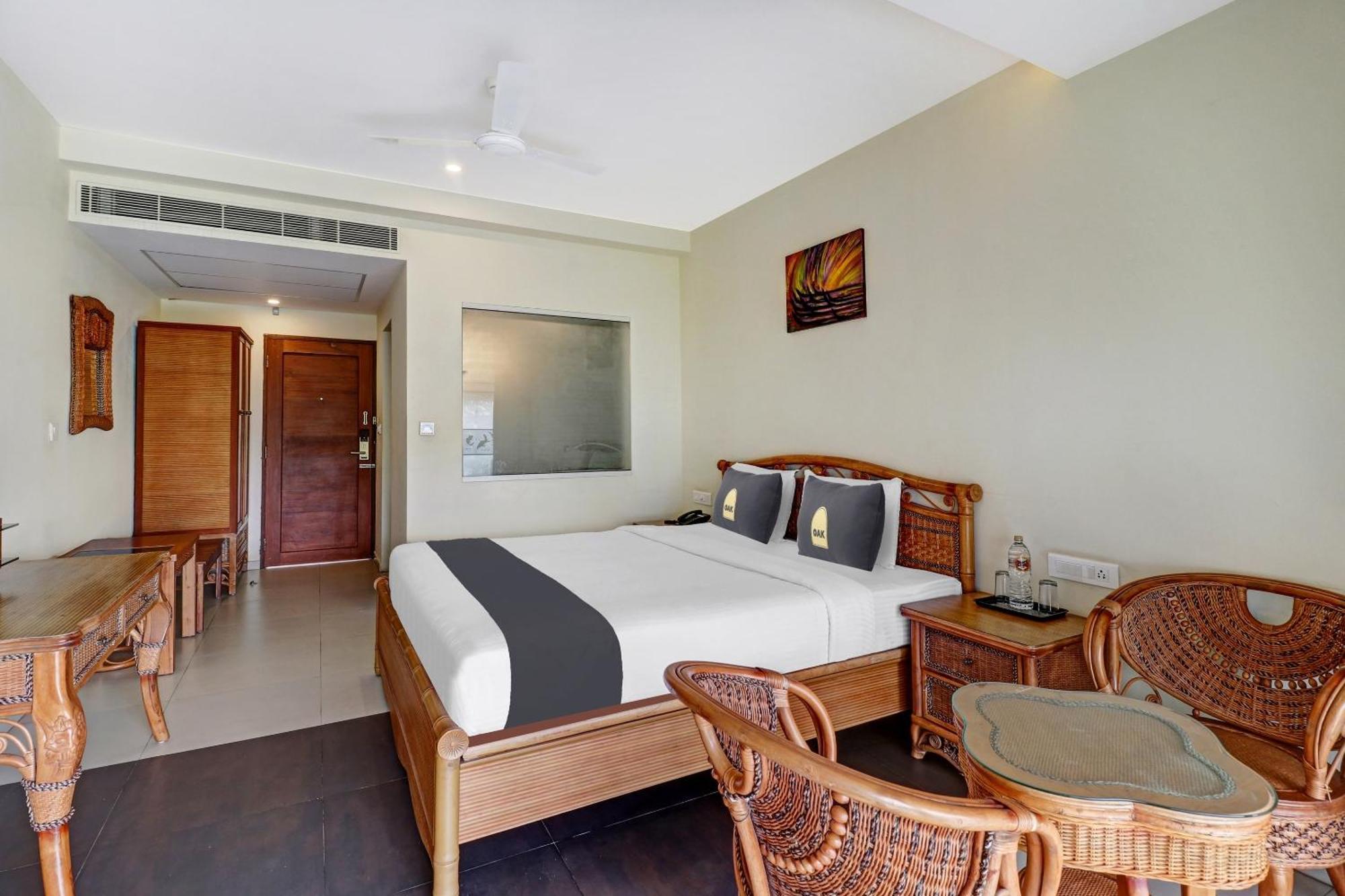Townhouse Oak Edassery'S Sealine Villa Stay Kochi Buitenkant foto
