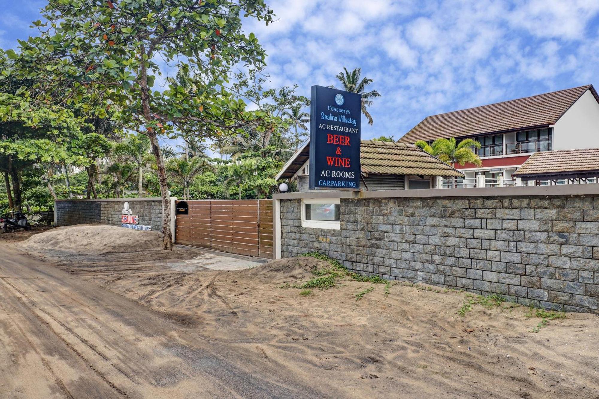 Townhouse Oak Edassery'S Sealine Villa Stay Kochi Buitenkant foto