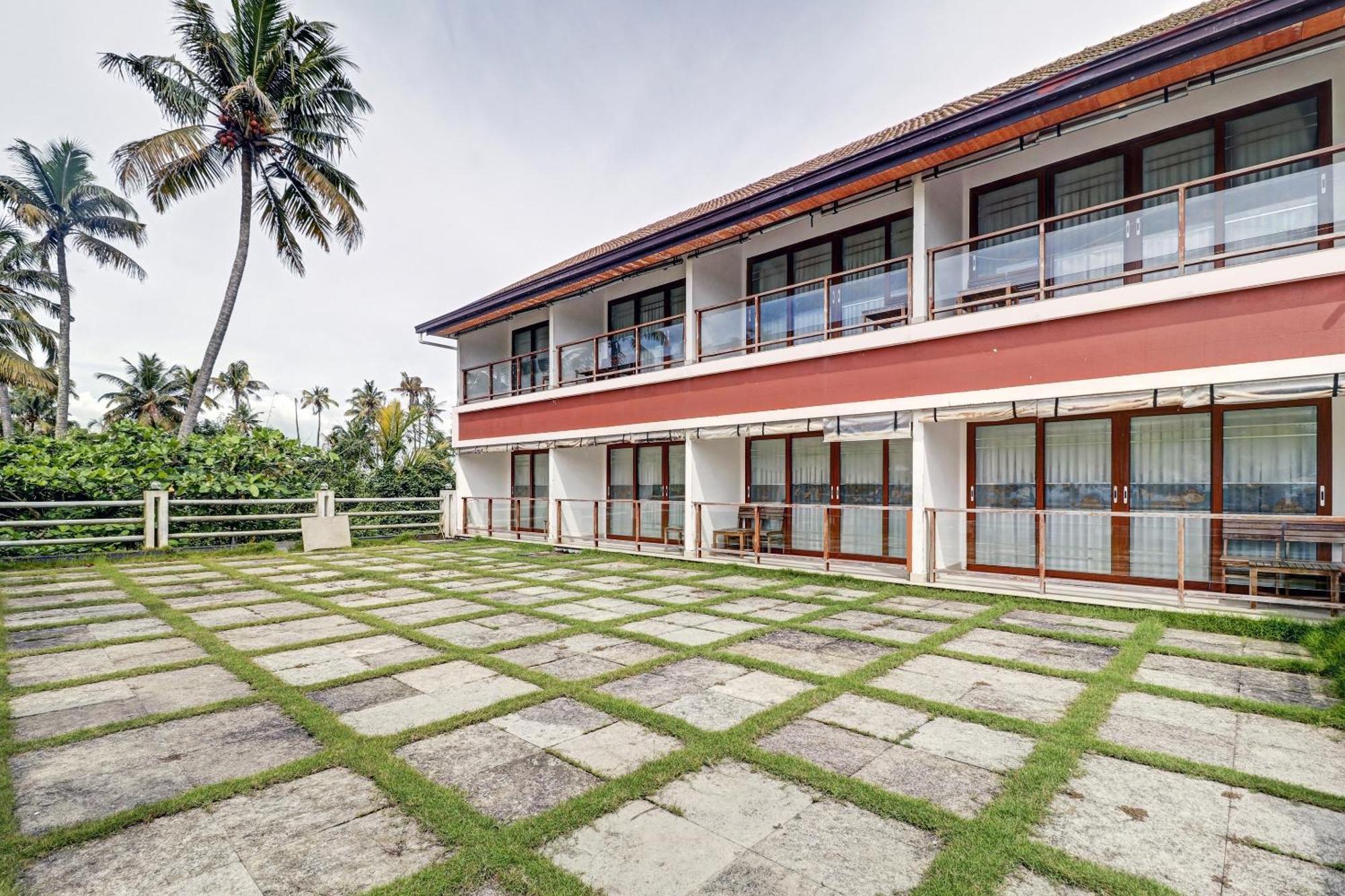 Townhouse Oak Edassery'S Sealine Villa Stay Kochi Buitenkant foto