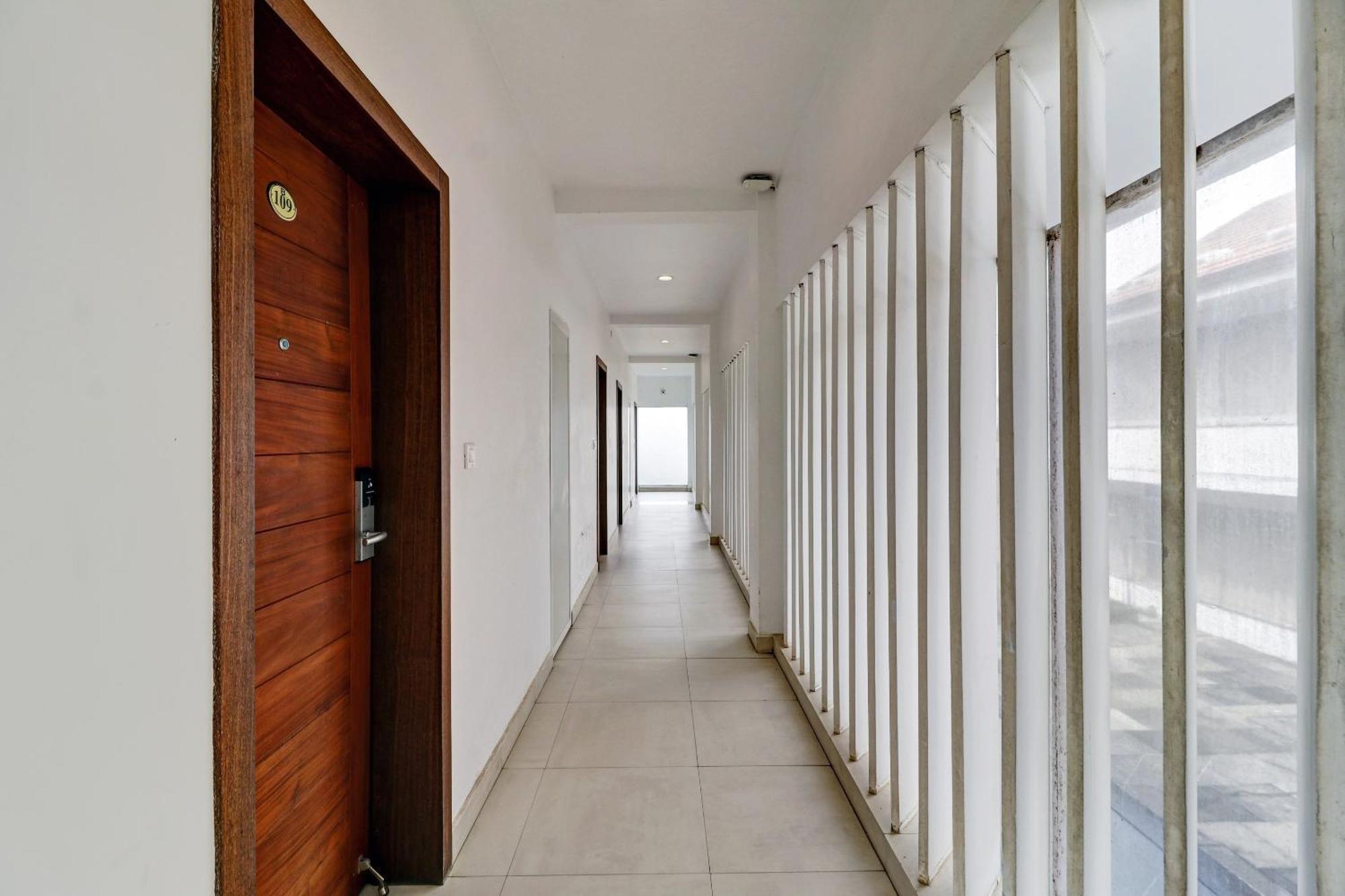 Townhouse Oak Edassery'S Sealine Villa Stay Kochi Buitenkant foto