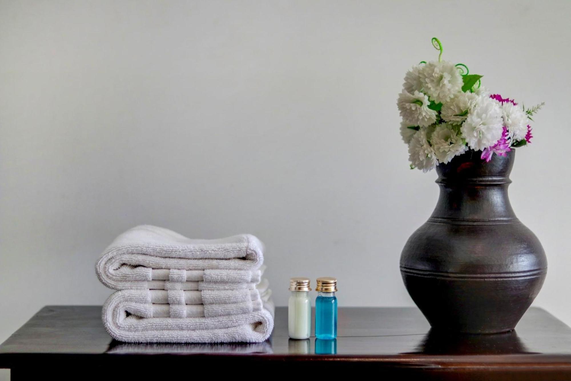 Townhouse Oak Edassery'S Sealine Villa Stay Kochi Buitenkant foto