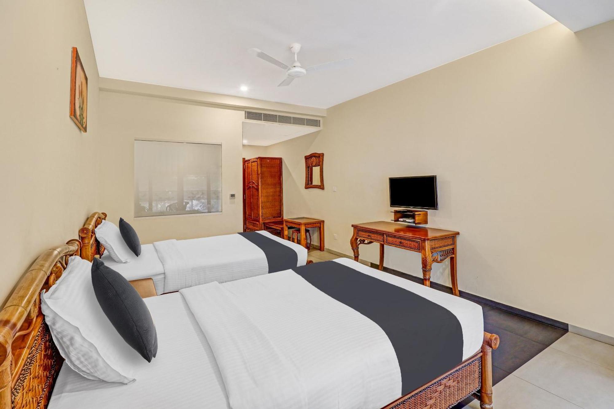 Townhouse Oak Edassery'S Sealine Villa Stay Kochi Buitenkant foto