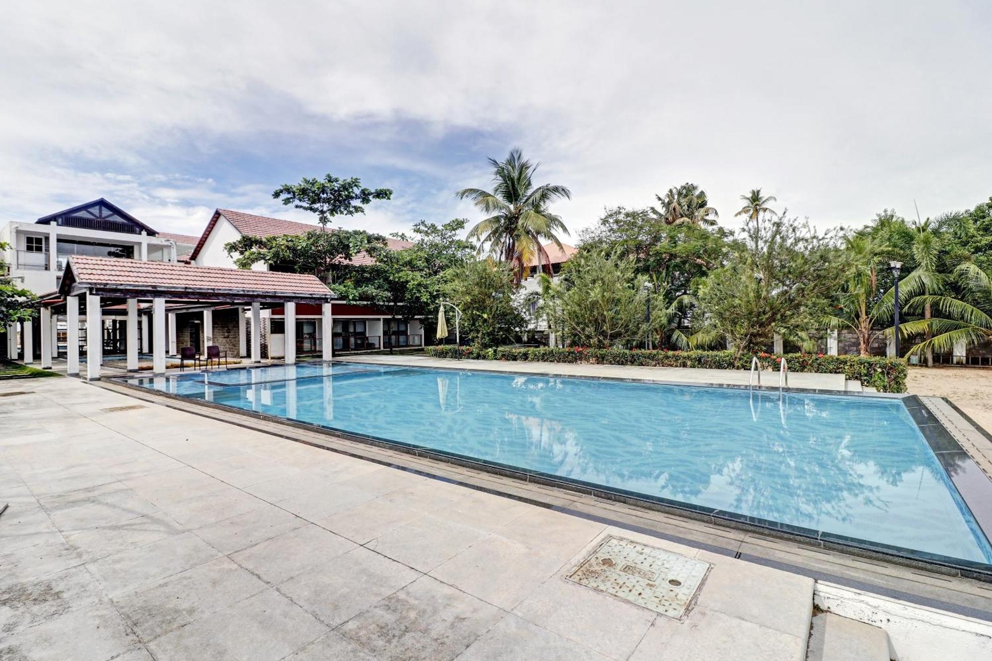 Townhouse Oak Edassery'S Sealine Villa Stay Kochi Buitenkant foto