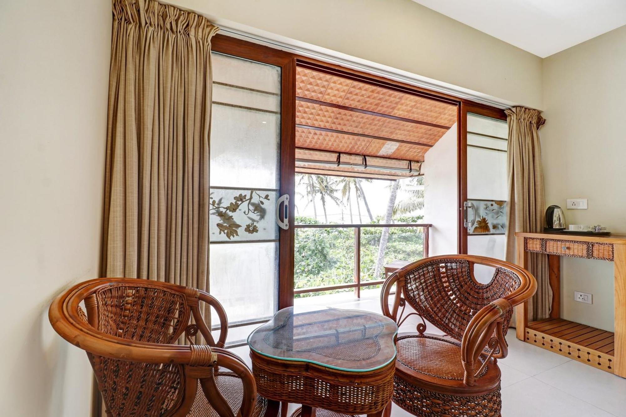 Townhouse Oak Edassery'S Sealine Villa Stay Kochi Buitenkant foto