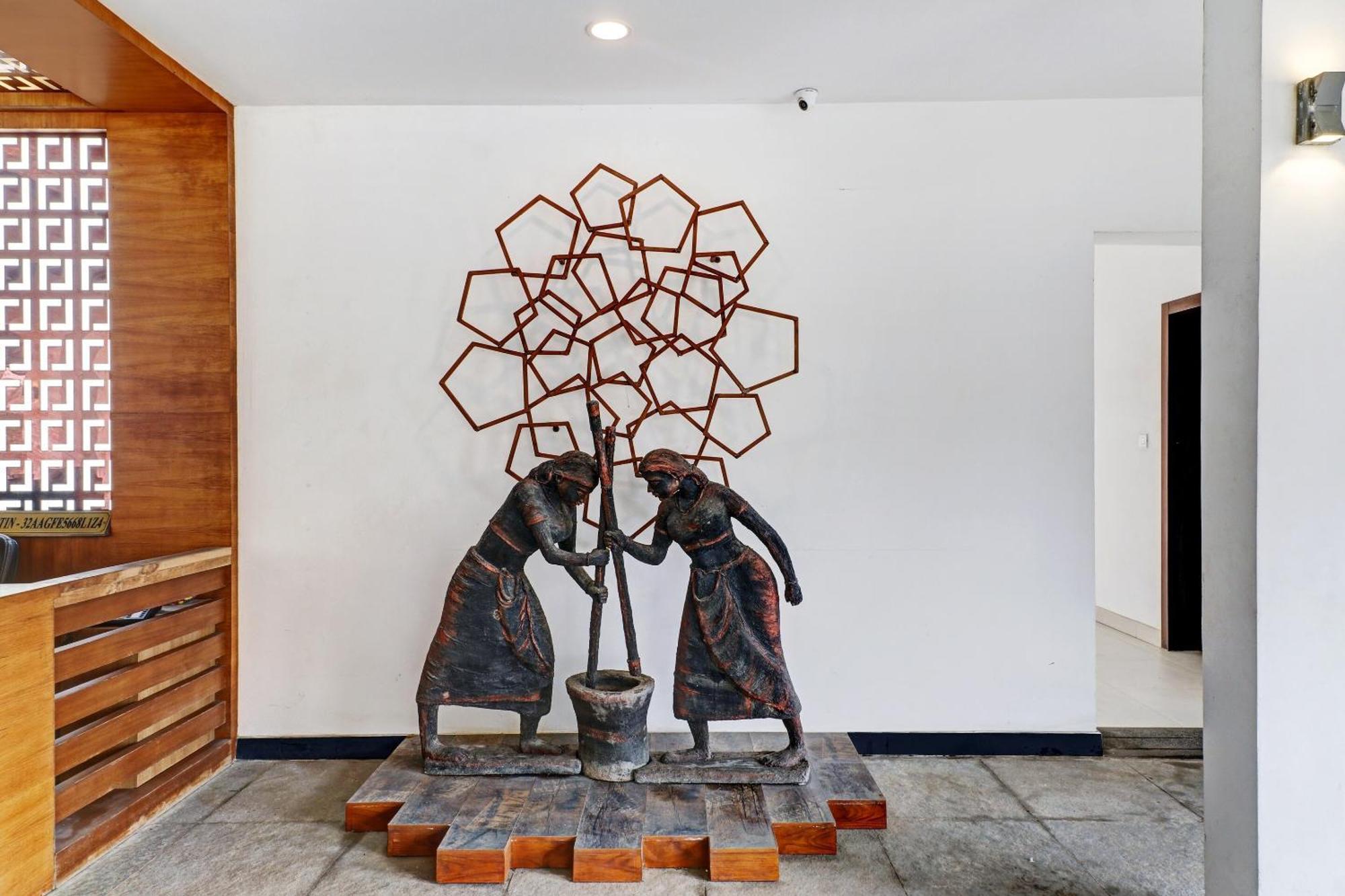 Townhouse Oak Edassery'S Sealine Villa Stay Kochi Buitenkant foto
