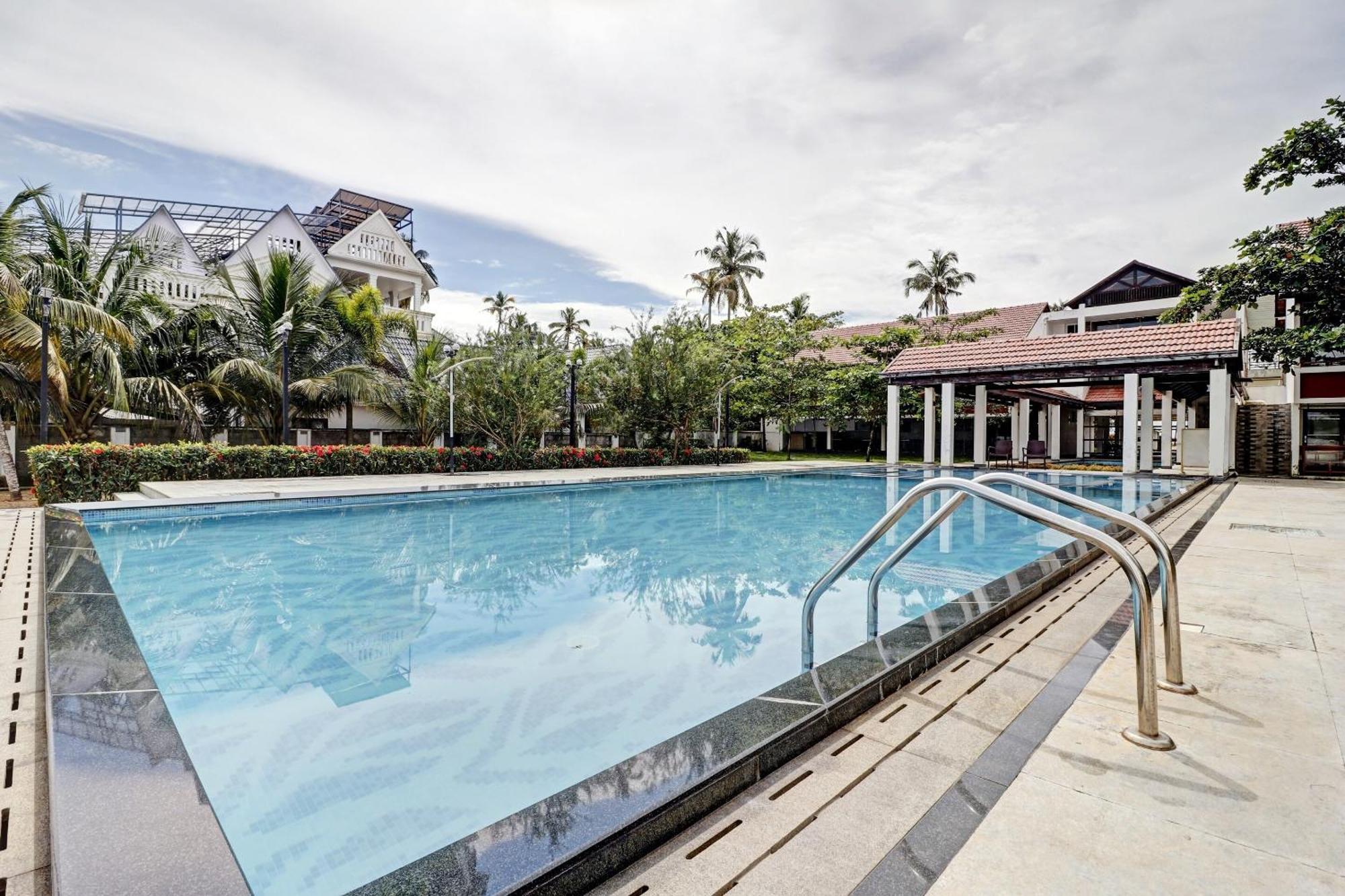 Townhouse Oak Edassery'S Sealine Villa Stay Kochi Buitenkant foto