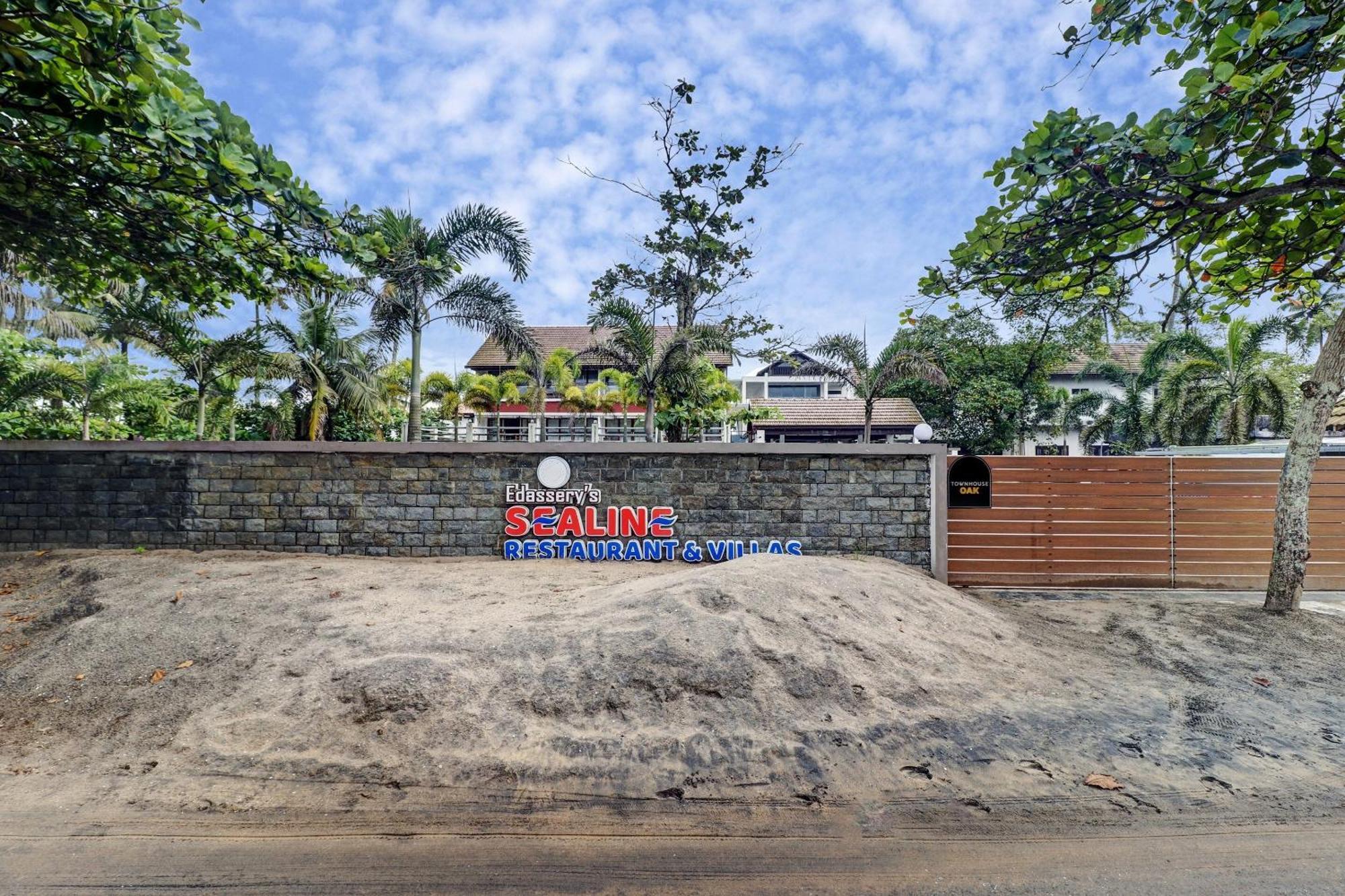 Townhouse Oak Edassery'S Sealine Villa Stay Kochi Buitenkant foto