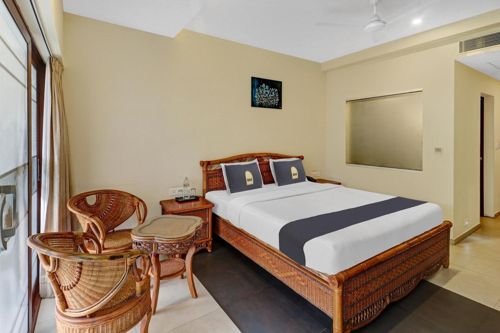 Townhouse Oak Edassery'S Sealine Villa Stay Kochi Buitenkant foto